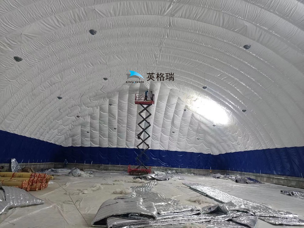有客户问麻豆AV一区二区体育馆如何在夏季保持室内温度